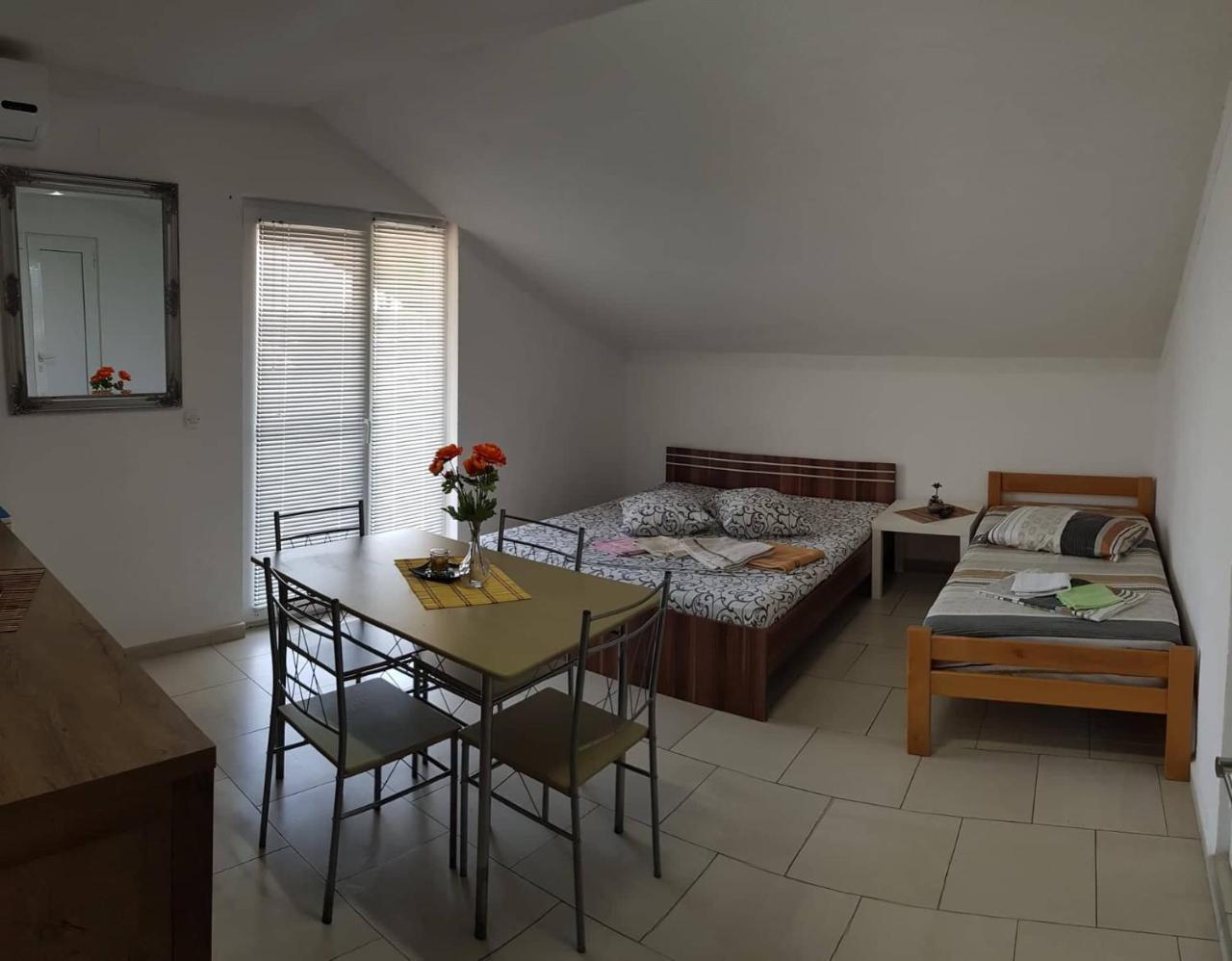 Guest Home Elena Dojran Exterior foto