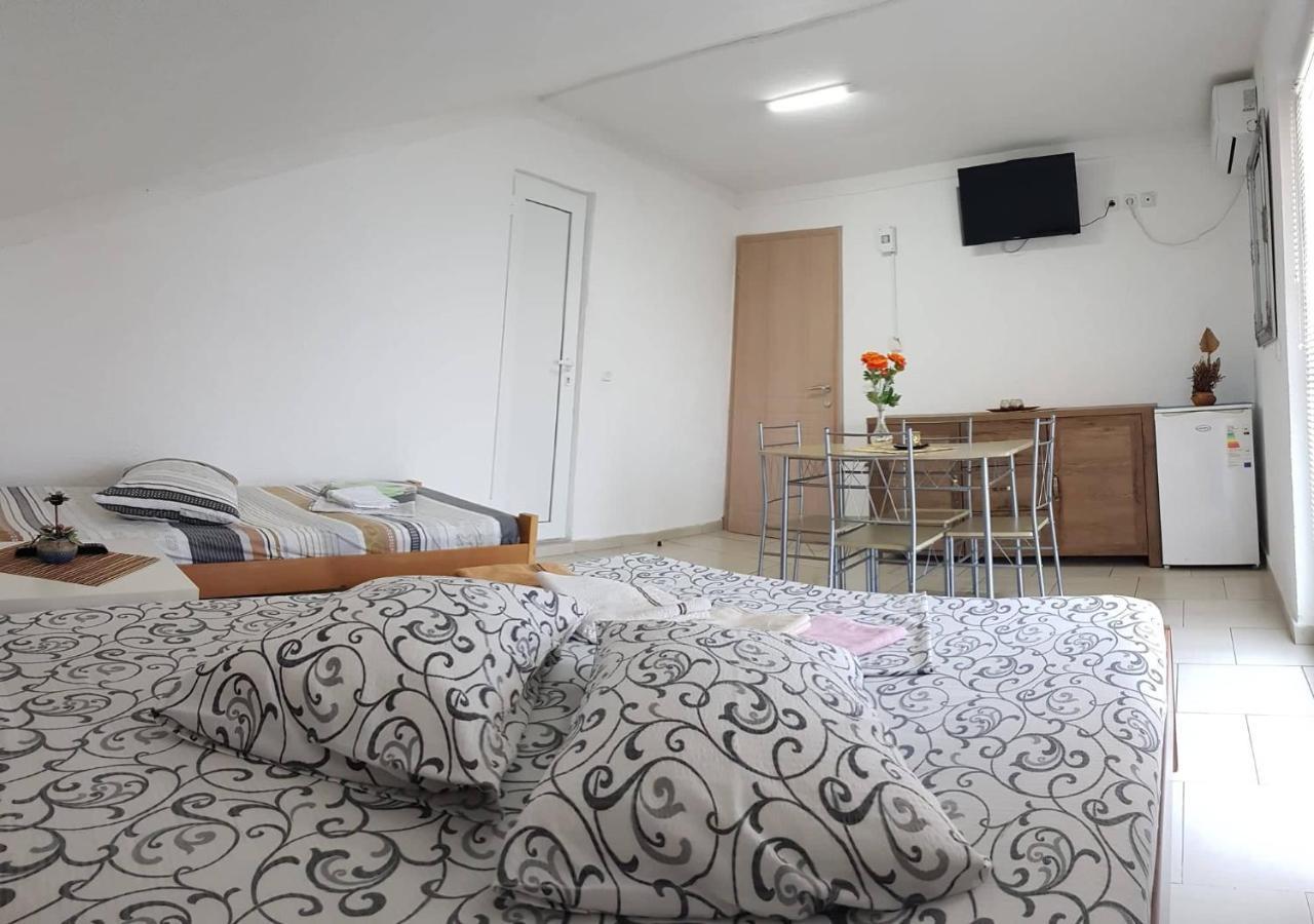 Guest Home Elena Dojran Exterior foto